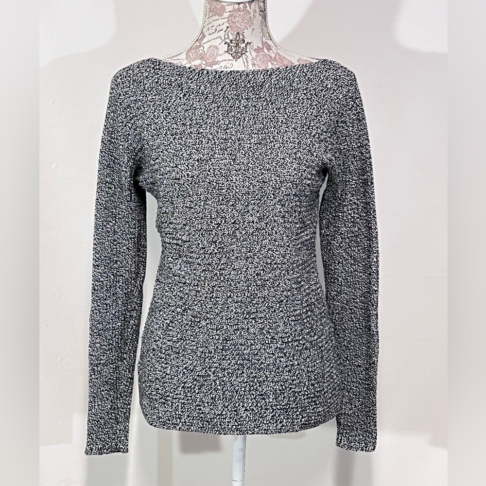 🛍️LIZ CLAIBORNE SPORT Black and white heather knit‎ sweater size S.